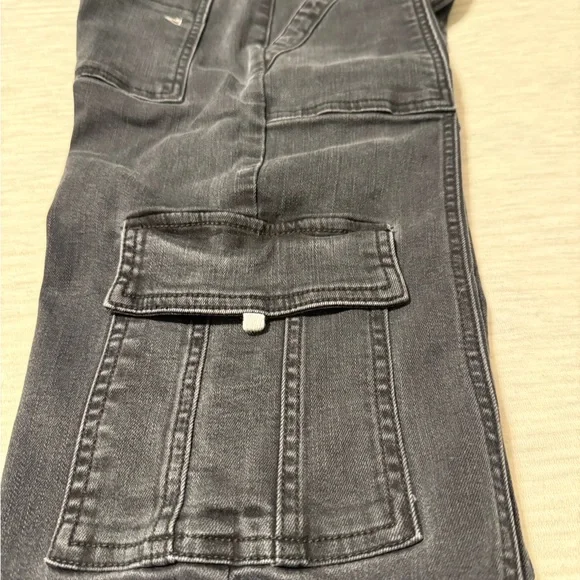 Black Hidden Brand Cargo Pants from Buckle - Picture 6 of 8